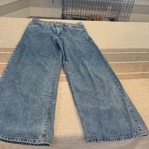 Levi's Wide Leg Jeans in Medium Blue Wash